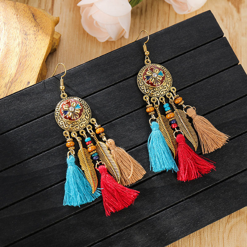 Ethnic style retro tassel earrings, long, versatile, fashionable and personalized earrings, temperament metal earrings