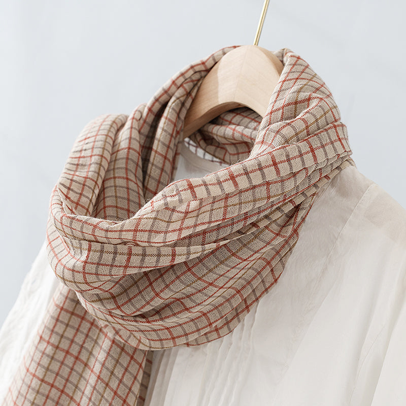 Plaid scarf is a classic and versatile spring and autumn thin shawl that can be used for winter fashion to show your temperament.