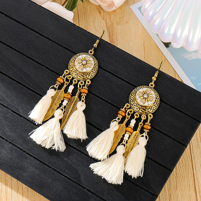 Ethnic style retro tassel earrings, long, versatile, fashionable and personalized earrings, temperament metal earrings