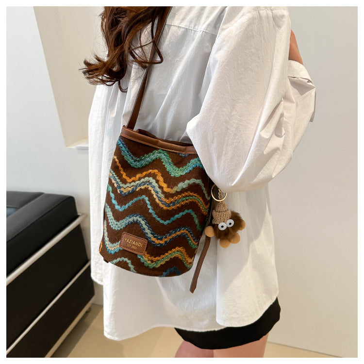 Travel bag ethnic characteristics crossbody bag bucket bag