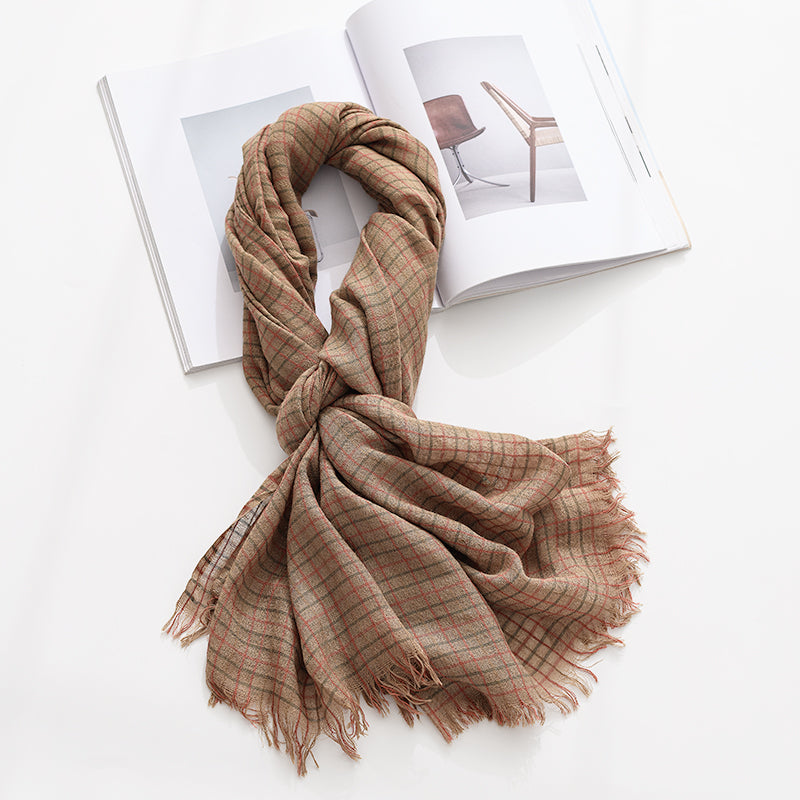 Plaid scarf is a classic and versatile spring and autumn thin shawl that can be used for winter fashion to show your temperament.