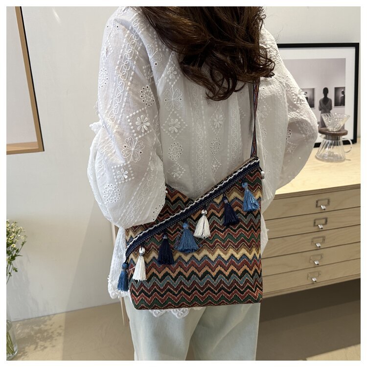 Travel bag ethnic style crossbody tassel bag new style casual shoulder bag