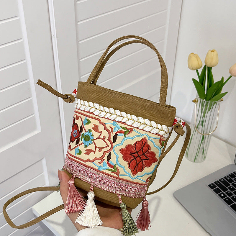 Travel bag new ethnic style bag trend bag bucket crossbody bag tassel