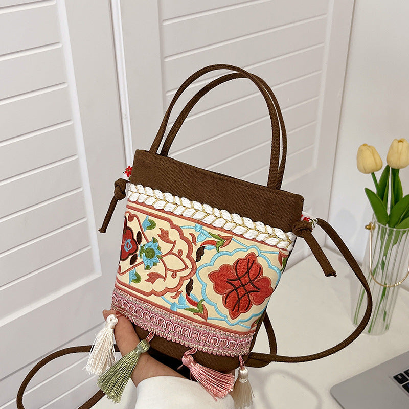 Travel bag new ethnic style bag trend bag bucket crossbody bag tassel