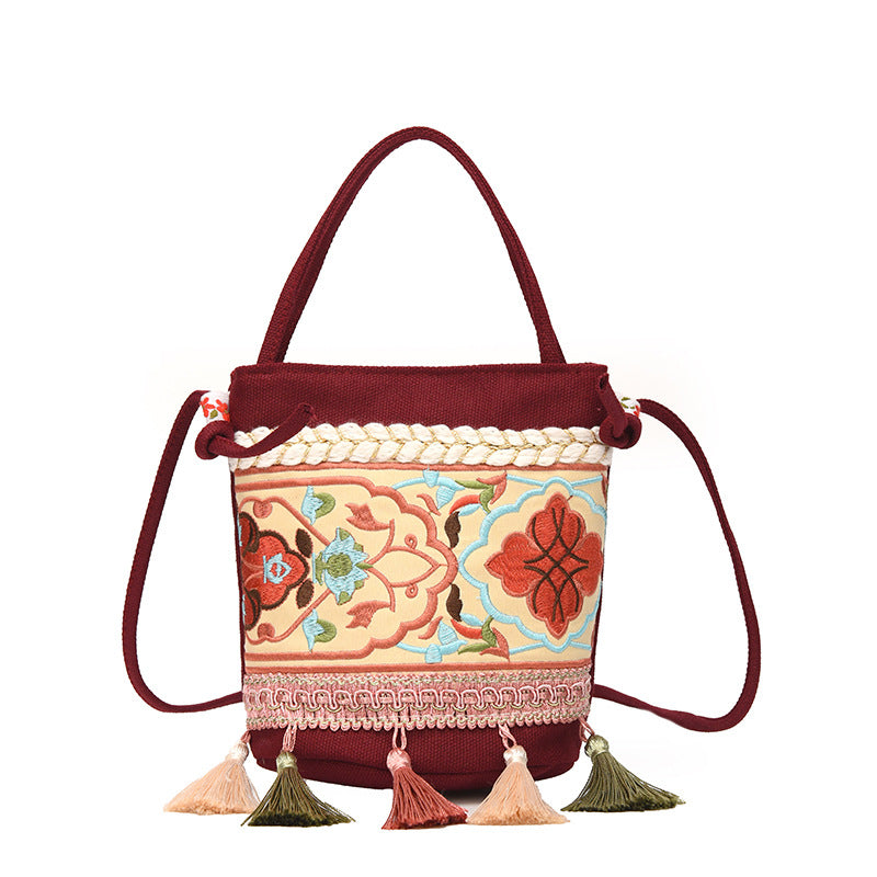 Travel bag new ethnic style bag trend bag bucket crossbody bag tassel