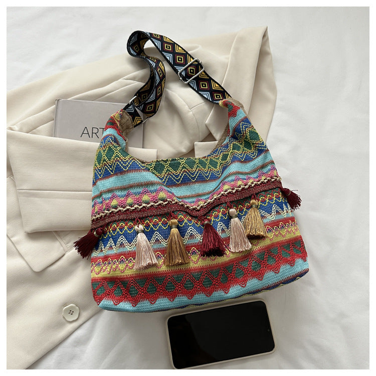 Large-capacity Chinese style tassel casual bag armpit crossbody bag